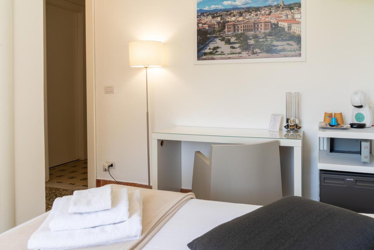 Hotel Le Stanze Di Piazza Cairoli Mesina Exterior foto