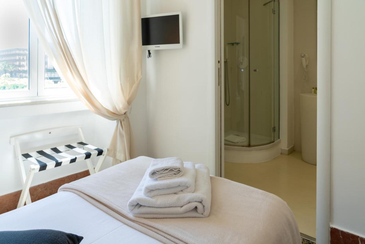 Hotel Le Stanze Di Piazza Cairoli Mesina Exterior foto