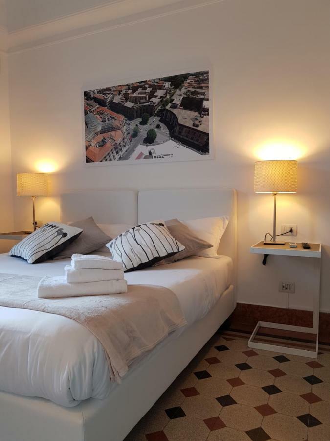 Hotel Le Stanze Di Piazza Cairoli Mesina Exterior foto