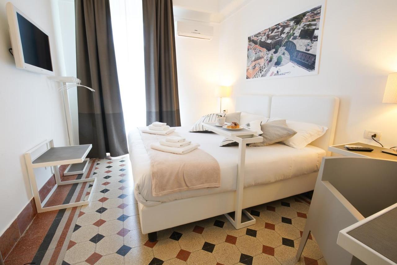 Hotel Le Stanze Di Piazza Cairoli Mesina Exterior foto