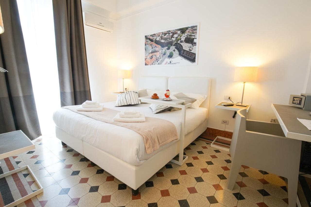 Hotel Le Stanze Di Piazza Cairoli Mesina Exterior foto